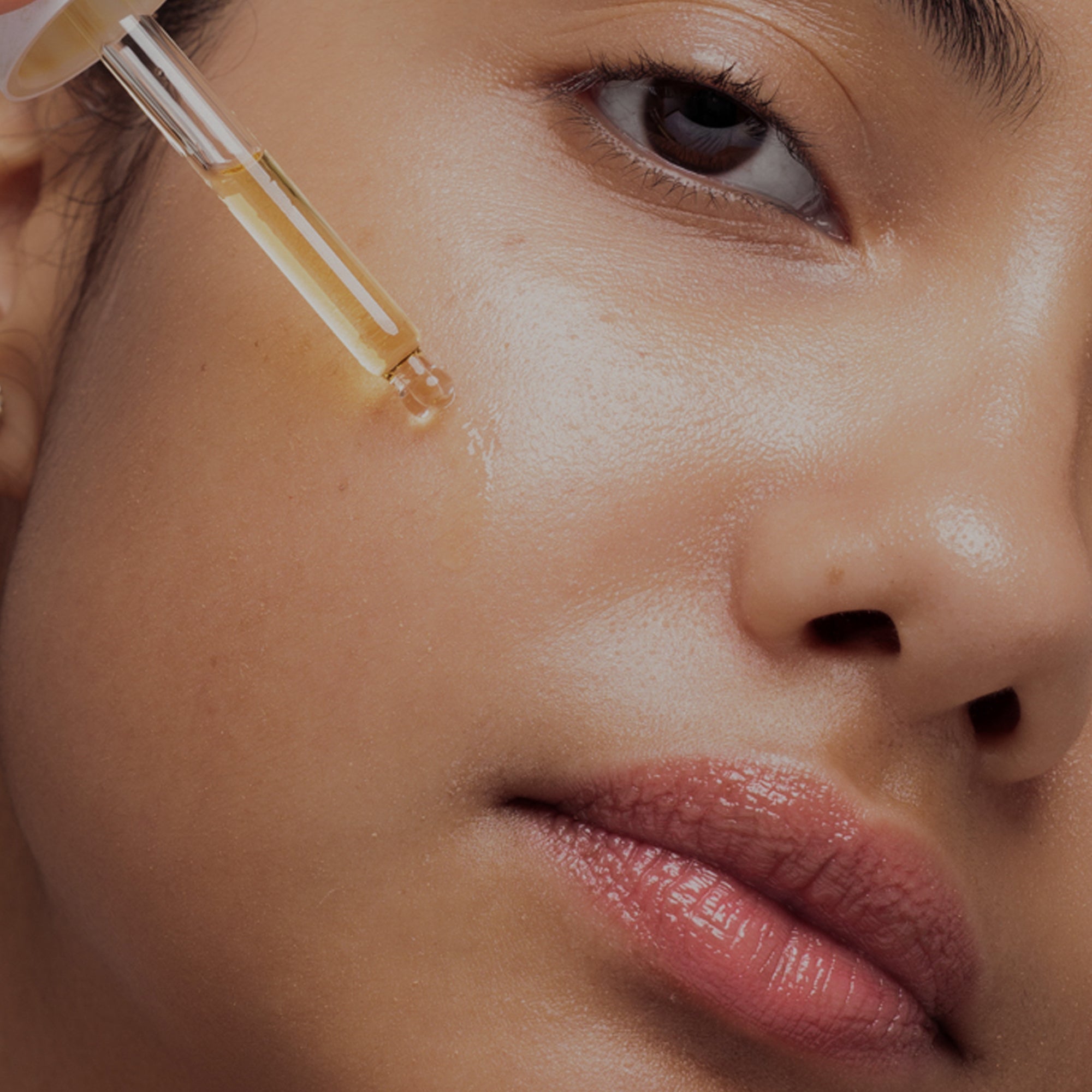 Hyaestic Pigment Enhancing Serum 4% Arbutin & 10% Vitamin C